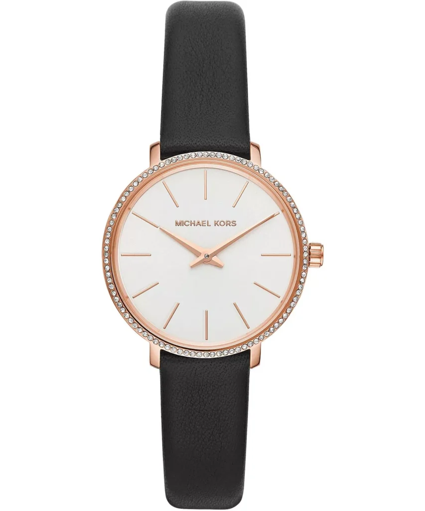 Montre cuir pour femme au Maroc avec un cadran élégant.