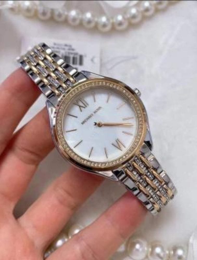 Montre Femme Michael Kors Mindy MK7084 Bicolore Acier et Doré, Bracelet Pavé – Image 4