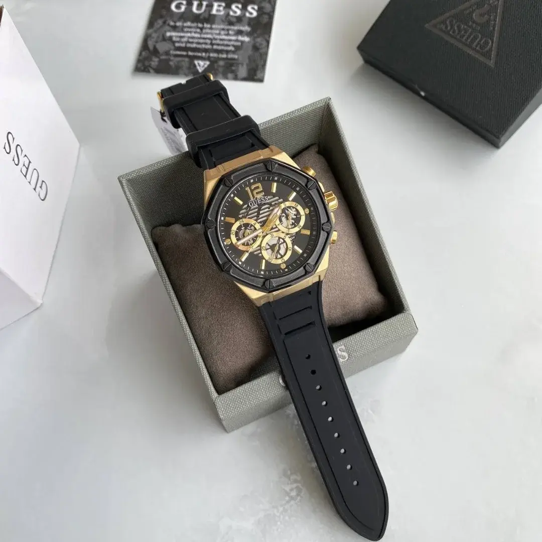Montre Guess GW0263G1 Momentum montre homme dorée avec cadran noir et bracelet silicone noir - الصورة 2