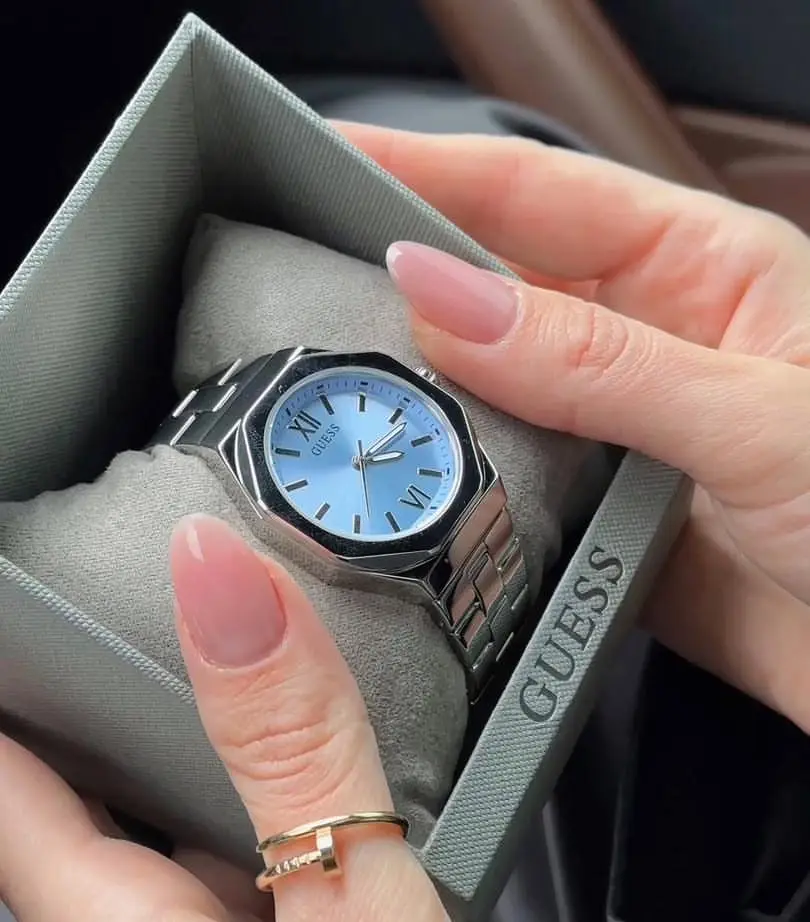 Montre Guess Empress GW0873L1 Montre Femme Argentée Cadran Bleu – Image 2