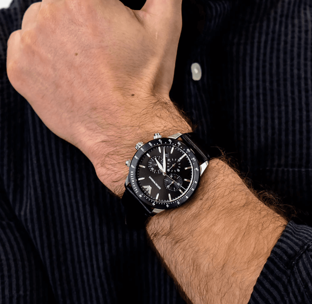 Montre Emporio Armani Mario AR11243 Homme — Chronographe Noir Cuir - الصورة 3