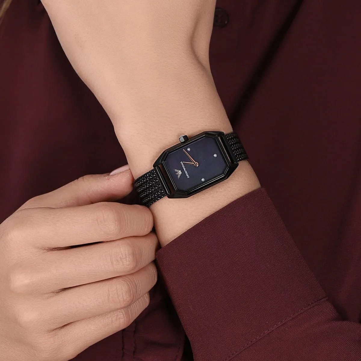 Montre Femme Emporio Armani Gioia AR11271 Noire Rectangulaire 24mm - الصورة 3