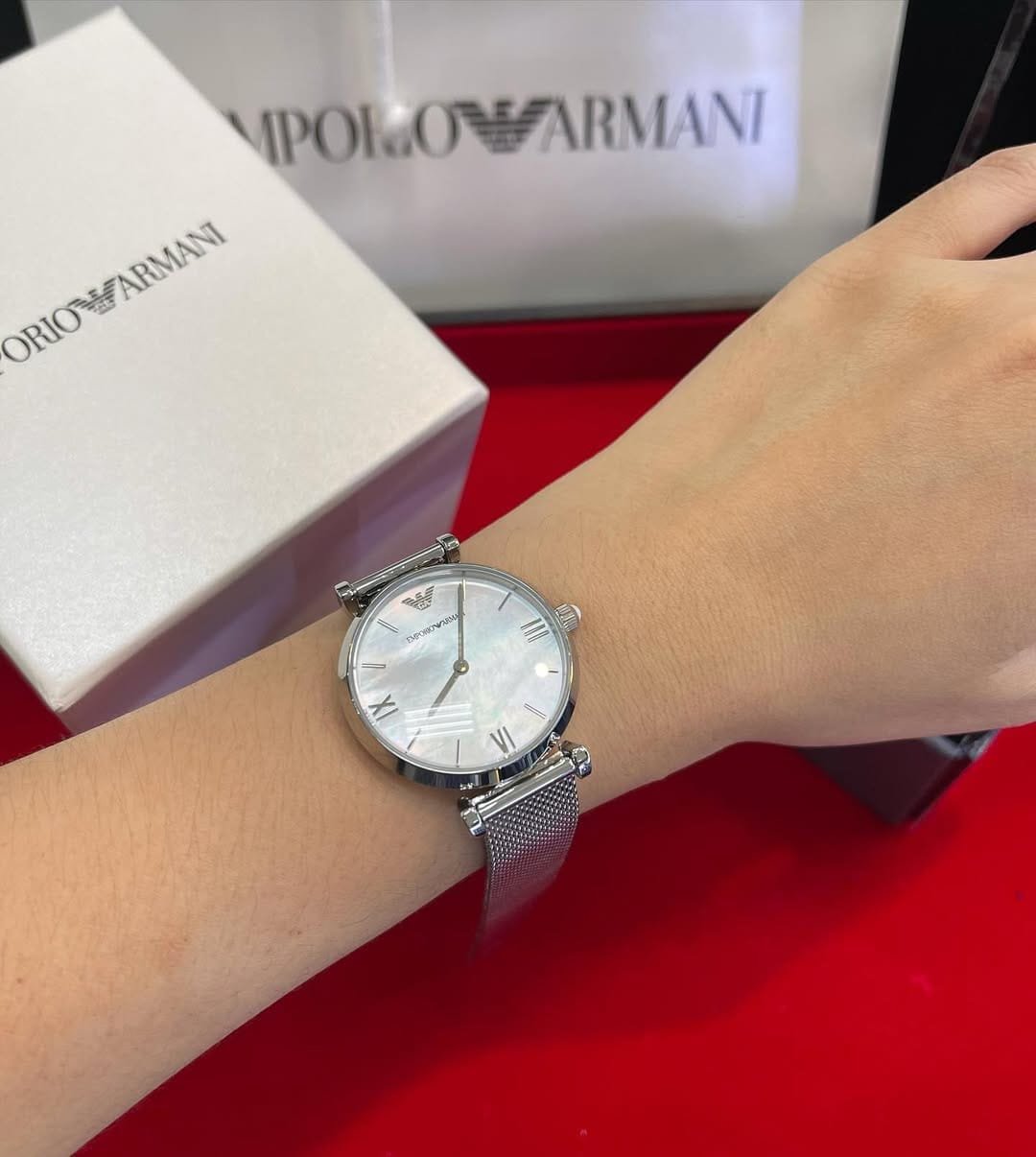 Montre Femme Emporio Armani Gianni T-bar AR1955 Argentée 32mm - الصورة 4