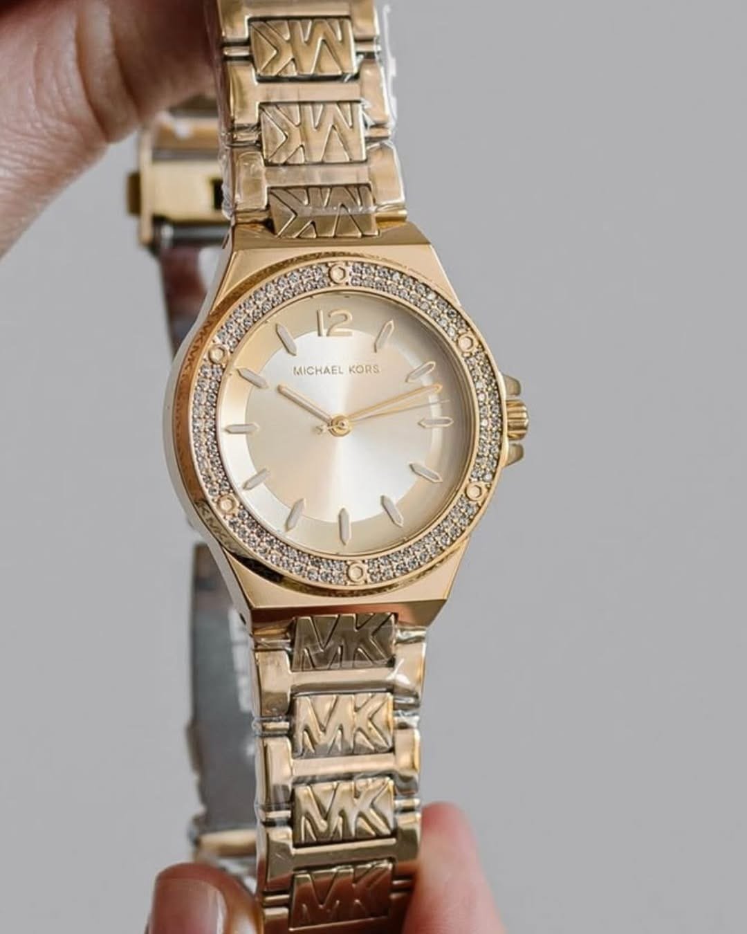 Montre Femme Michael Kors Lennox MK7339 Dorée Cristaux et Logo 37mm - الصورة 6