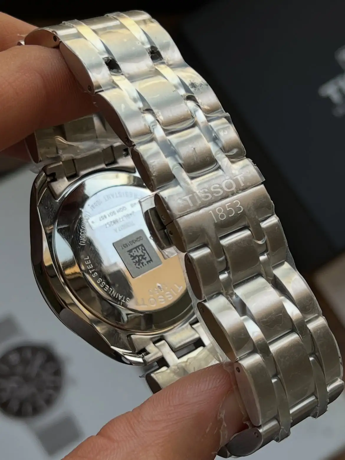 Montre Tissot Couturier Chronograph T035.617.11.051.00 Homme – Cadran Noir, Quartz Suisse – Image 2